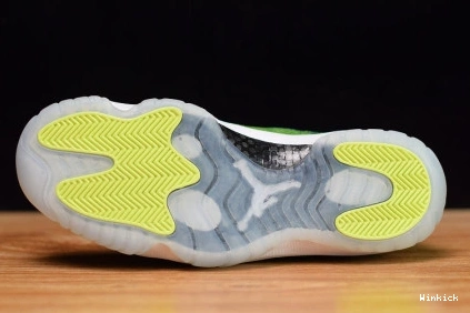 SNAKESKIN GREEN RETRO - 11 528895-033 LOW JORDAN 1018